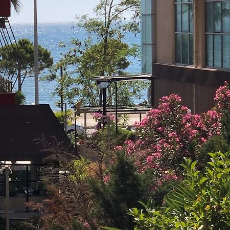 Lungomare Apartment Vlorë Eksteriør bilde